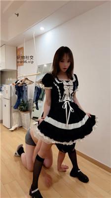 【兔S】公主裙S-骑马皮鞋黑丝暴力踢踹 bf50024