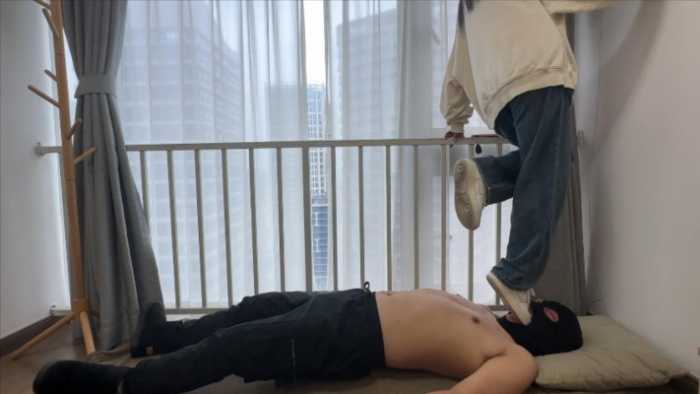 【小鲨鱼殿下】日常踩踏小贱狗，在身上狂跳 YC-250228-6