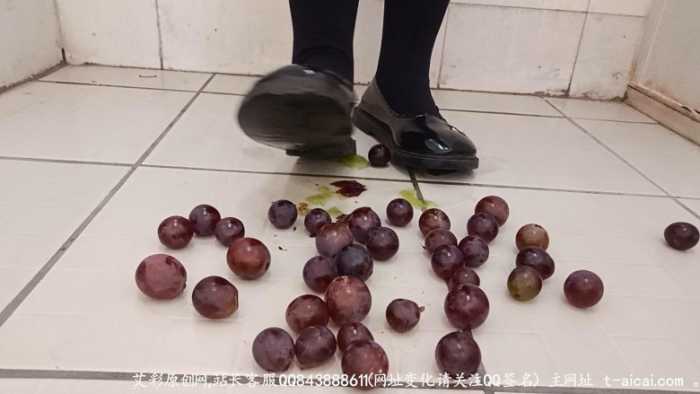 哚儿剧情巨人踩踏葡萄折磨贱奴的日常【精彩剧情篇】 YC-200919-6
