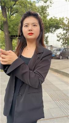 【素人挖掘机】素人S-车内皮鞋白船袜羞辱 JS250418-4