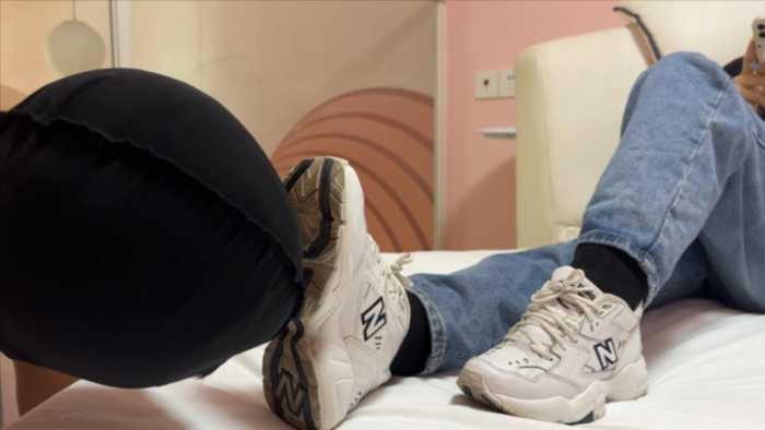 【小鲨鱼殿下】M2K运动鞋踩踏舔鞋 YC-250606-3