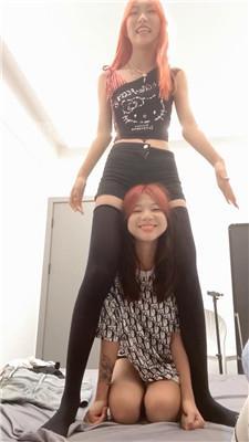 【小郁】精神小妹玩虐母狗 JS251017-32