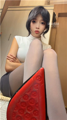 【尤尤】贱狗滚进来    251028-19