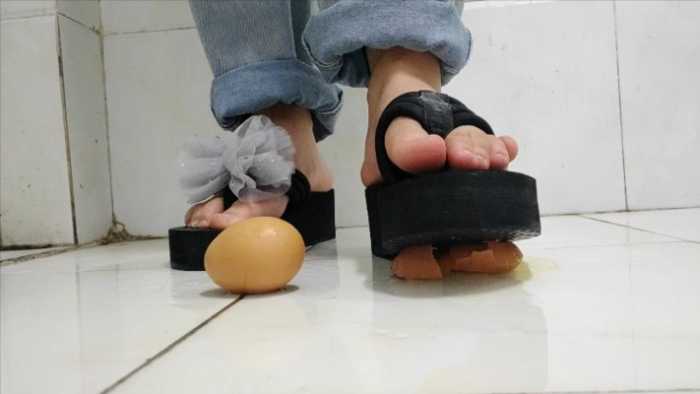 厚底鞋踩鸡蛋饼干，多语言 JS251111~8