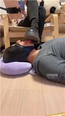 【玥野兔】物化人体擦鞋器 JS251117-34