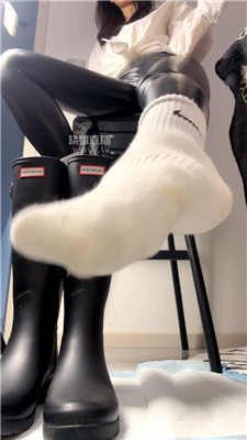 【夏夏】Hunter雨靴爆骂贱狗    251122-30