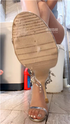 【酒鸽】香水开发锁奴黄金    251206-23