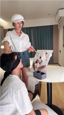 【瑶瑶】贱狗对着照片发骚 JS251213-46